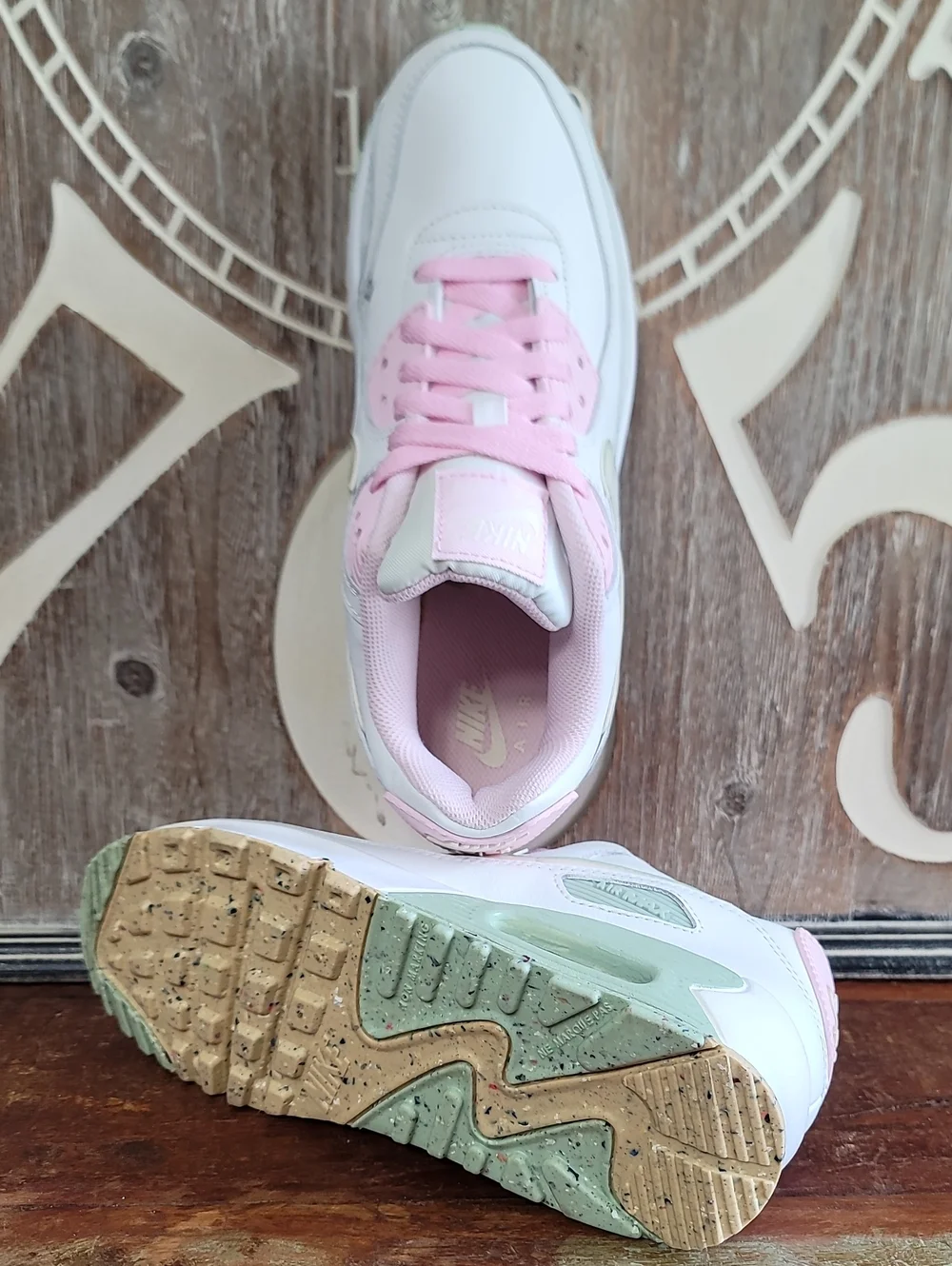 🔥 Nike Air Max 90 LTR Special Edition "Pink Foam/ Honeydew" Wmns 8, Like New - Picture 12 of 15
